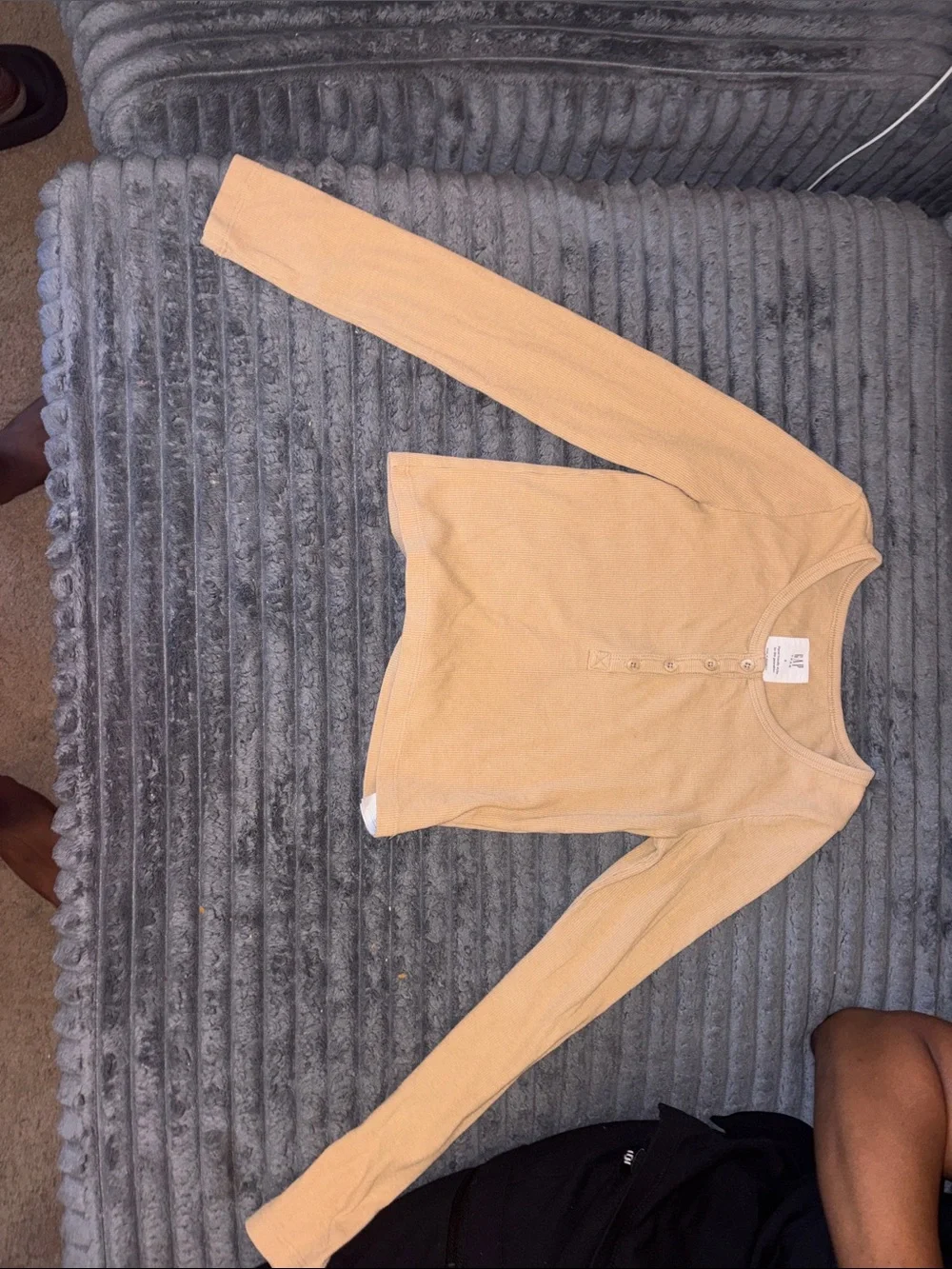 GAP Long Sleeve Henley Top in Light Peach